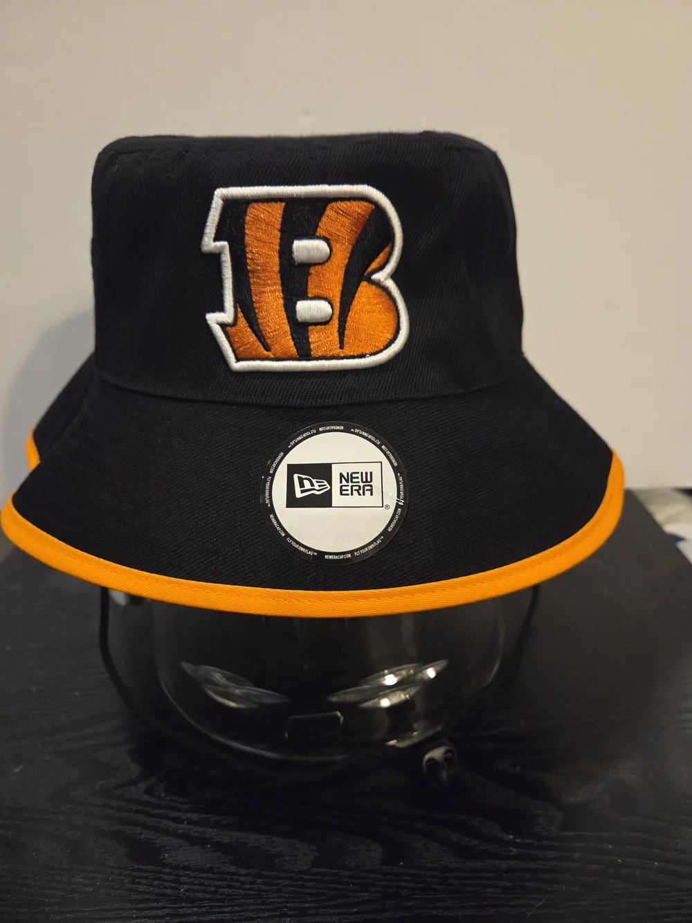 New Era Black & Orange Cincinnati Bengals Bucket Hat